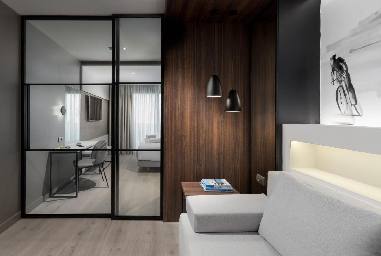 Ivis 4 Boutique Hotel Афіни Екстер'єр фото