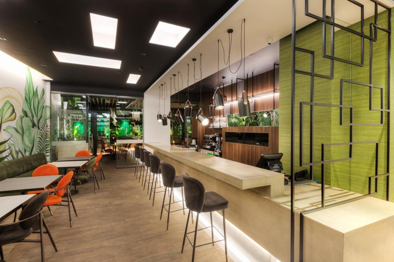 Ivis 4 Boutique Hotel Афіни Екстер'єр фото